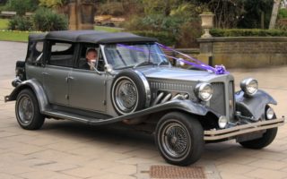 luxury wedding car